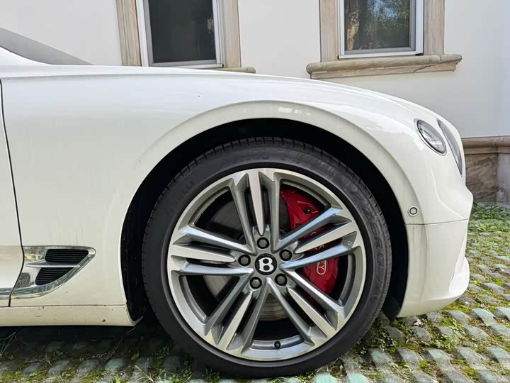 Фото 4 - Bentley Continental GT
