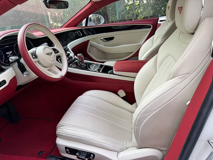 Фото 5 - Bentley Continental GT