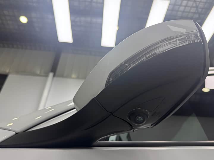 Фото 14 - Volkswagen T-Roc