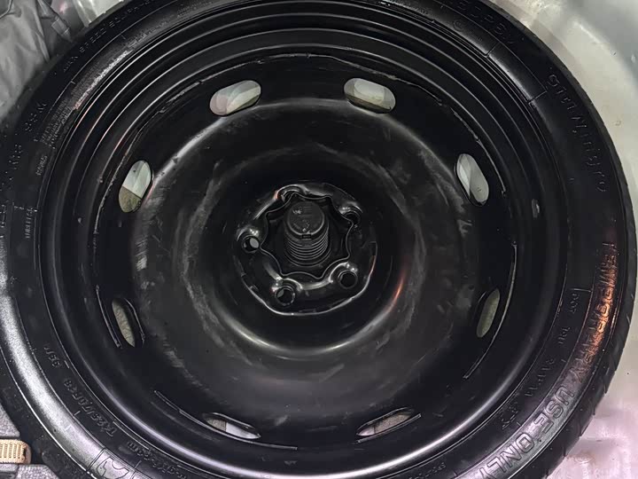 Фото 19 - Volkswagen T-Roc