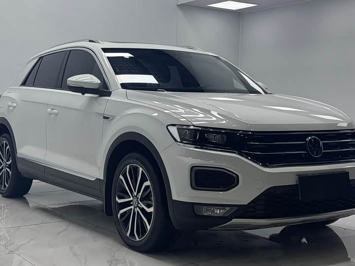 Фото 3 - Volkswagen T-Roc