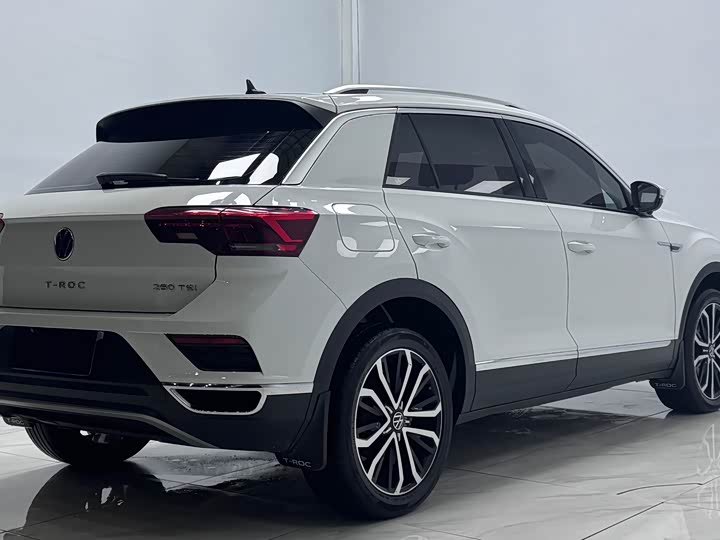 Фото 6 - Volkswagen T-Roc