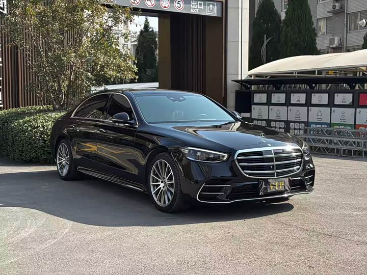 Фото 3 - Mercedes-Benz S-Class