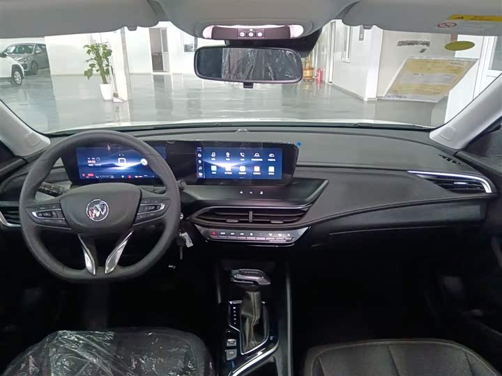 Фото 10 - Buick Verano