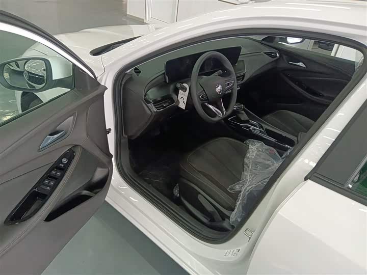 Фото 16 - Buick Verano