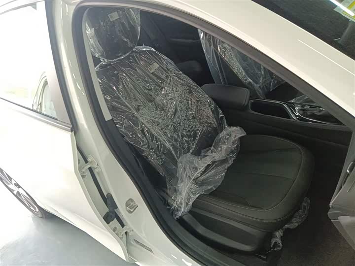 Фото 25 - Buick Verano