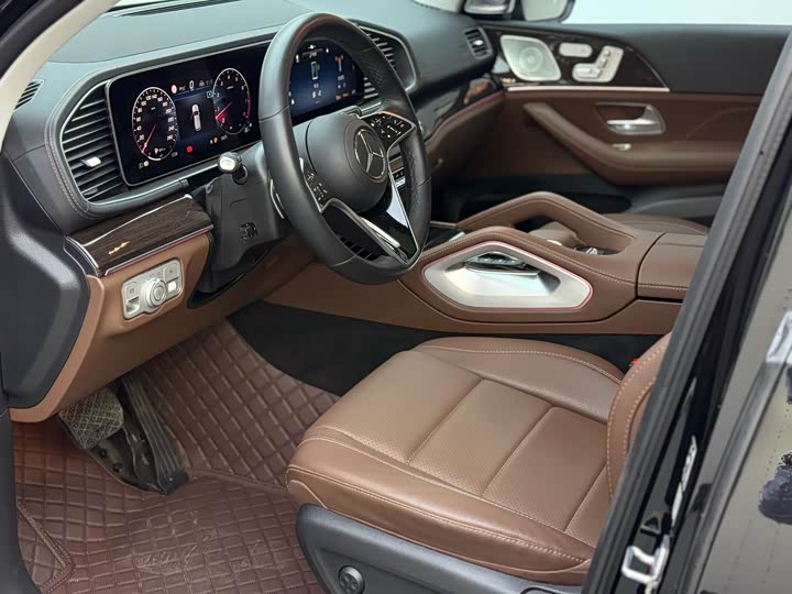 Фото 11 - Mercedes-Benz GLE-Class