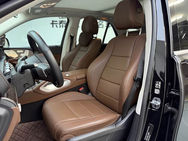 Фото 12 - Mercedes-Benz GLE-Class