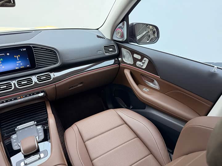 Фото 14 - Mercedes-Benz GLE-Class