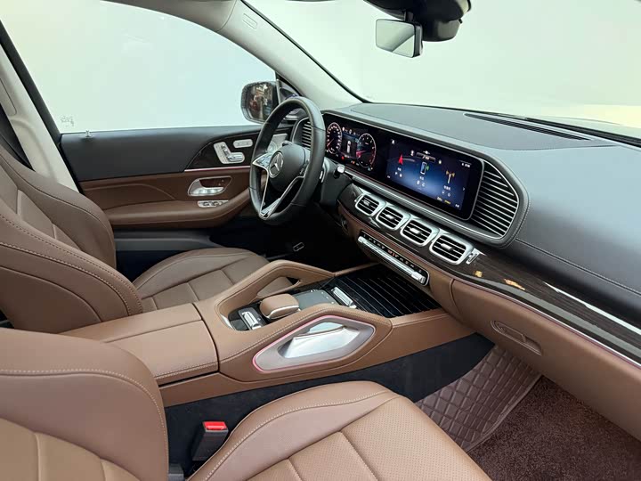 Фото 19 - Mercedes-Benz GLE-Class