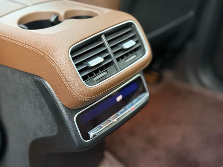 Фото 25 - Mercedes-Benz GLE-Class