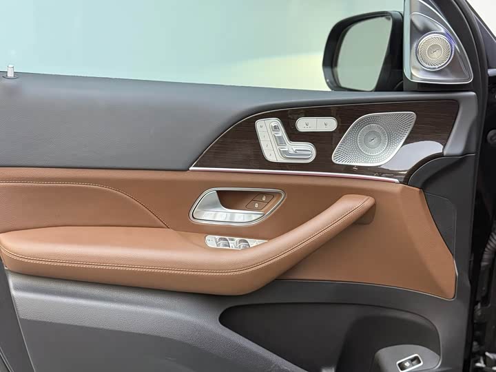 Фото 9 - Mercedes-Benz GLE-Class