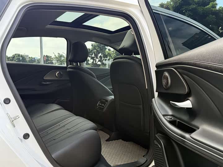 Фото 16 - Chery Fulwin A8