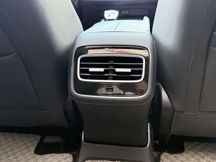 Фото 17 - Chery Fulwin A8