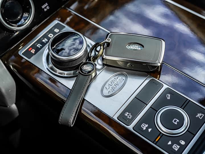 Фото 12 - Land Rover Range Rover