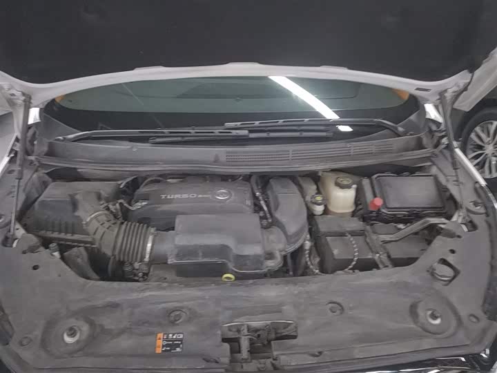 Фото 20 - Buick GL8 ES