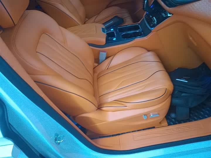 Фото 25 - Buick GL8 ES