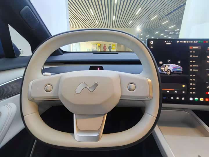 Фото 4 - Nio Onvo L60