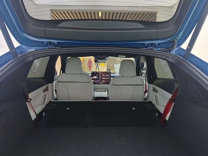 Фото 6 - Nio Onvo L60