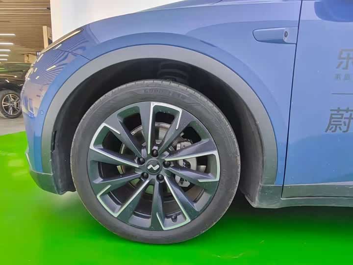 Фото 9 - Nio Onvo L60