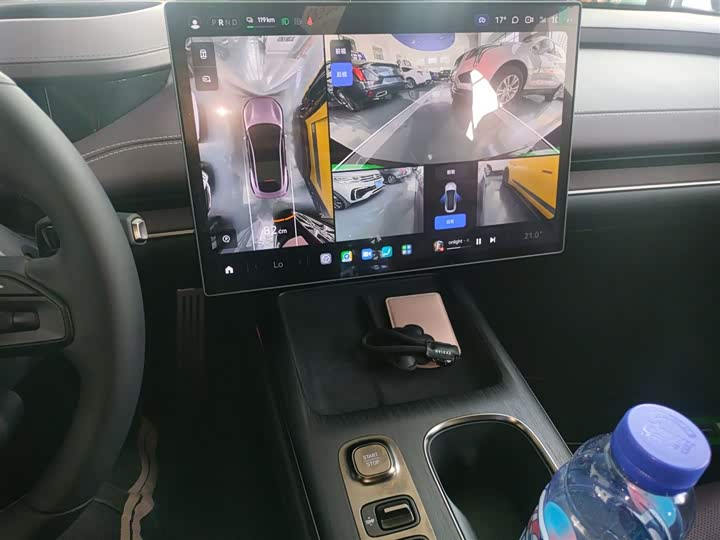 Фото 13 - Xiaomi SU7