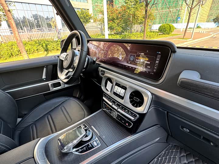 Фото 15 - Mercedes-Benz G-Class