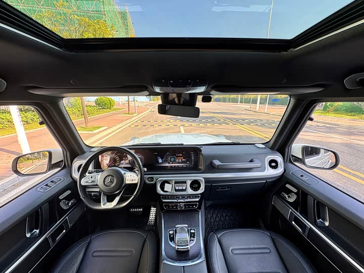 Фото 18 - Mercedes-Benz G-Class