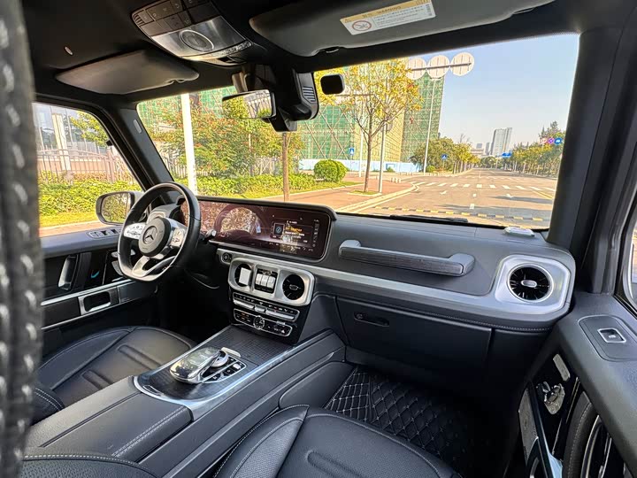 Фото 20 - Mercedes-Benz G-Class