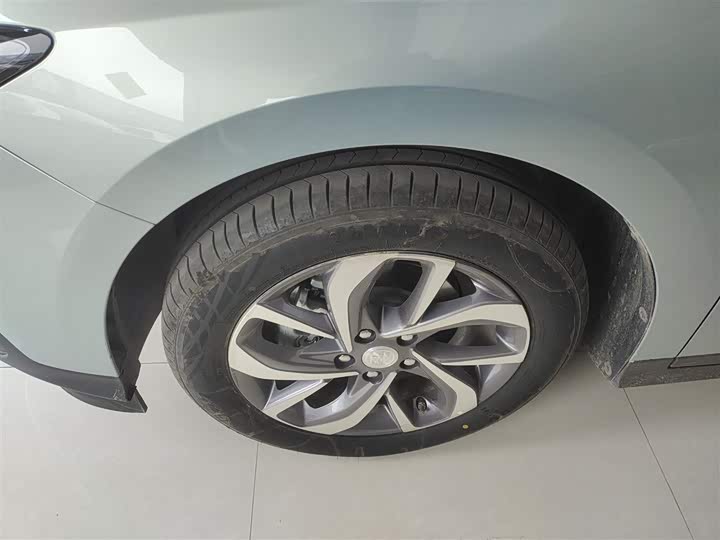 Фото 23 - Buick Velite 6