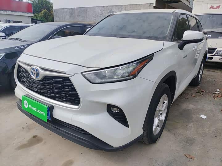 Фото 1 - Toyota Highlander