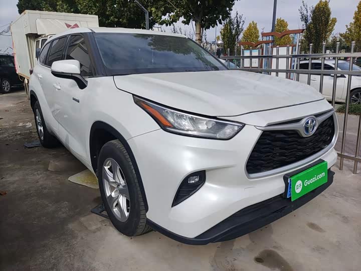 Фото 4 - Toyota Highlander