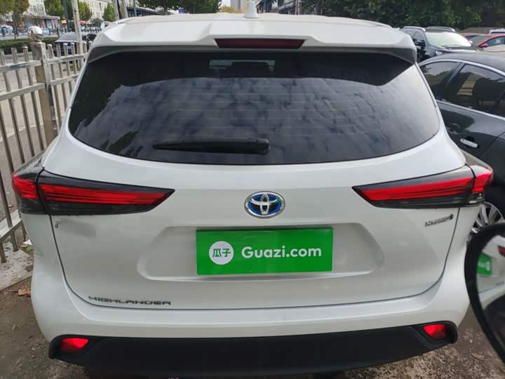 Фото 6 - Toyota Highlander