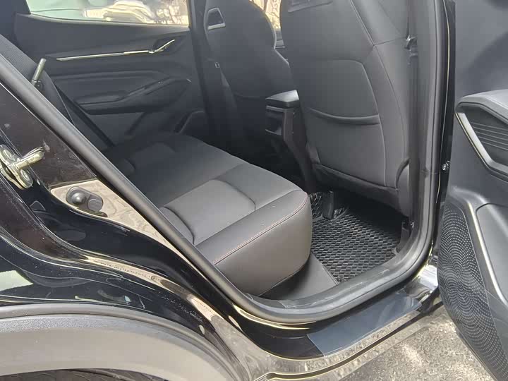 Фото 6 - Changan X5 Plus