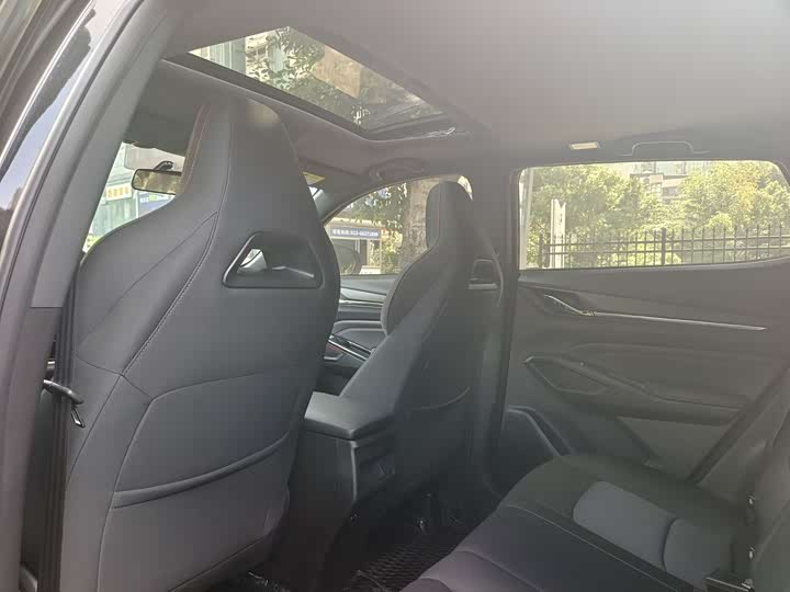 Фото 7 - Changan X5 Plus