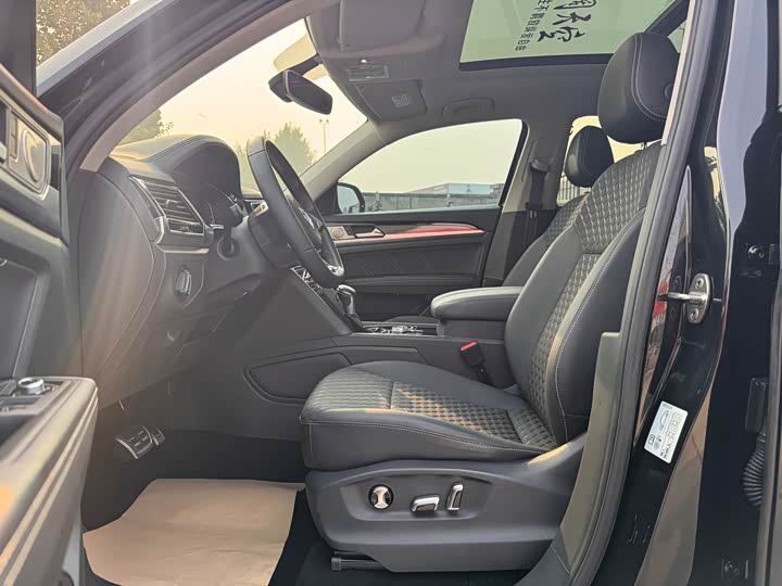 Фото 9 - Volkswagen Teramont X