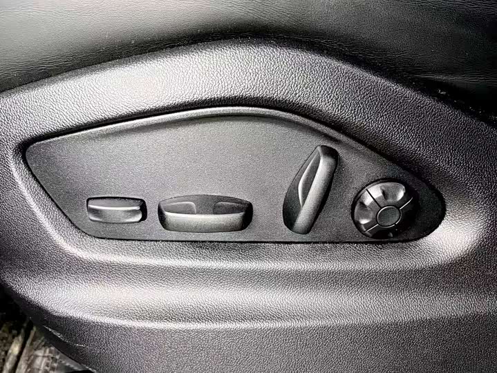 Фото 19 - Porsche Cayenne