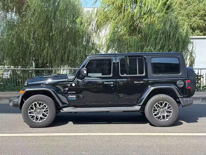 Фото 7 - Jeep Wrangler Hybrid