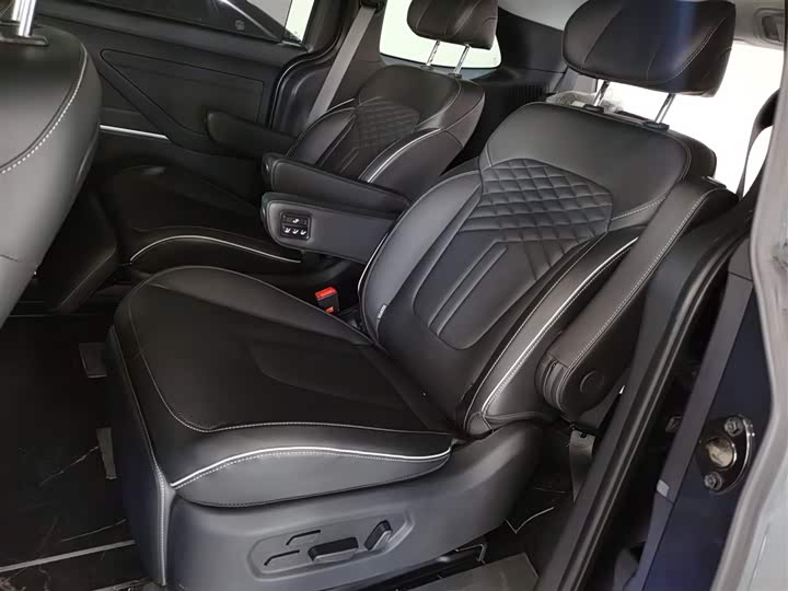 Фото 17 - Hyundai Custo