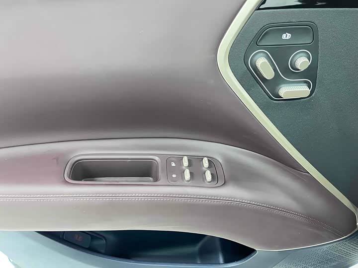 Фото 12 - Avatr 11