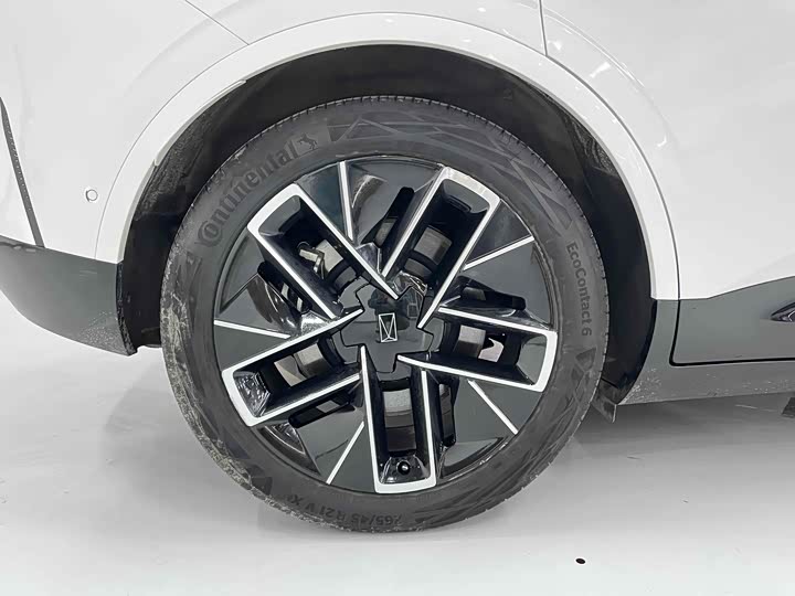 Фото 23 - Avatr 11