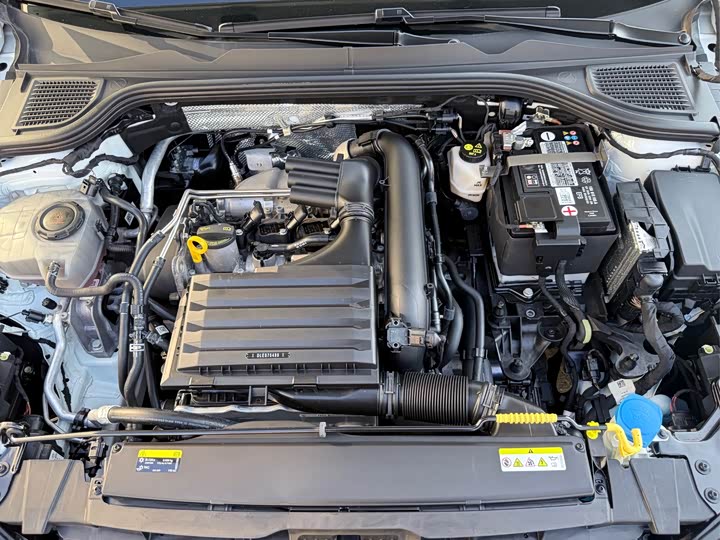 Фото 4 - Volkswagen Golf