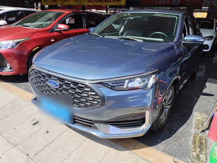 Фото 1 - Ford Escort