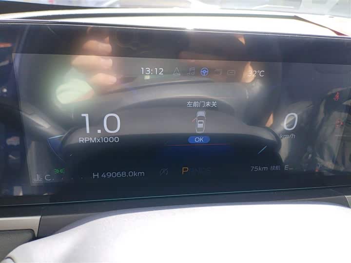 Фото 12 - Ford Escort