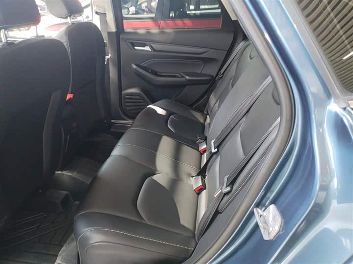 Фото 17 - Ford Escort