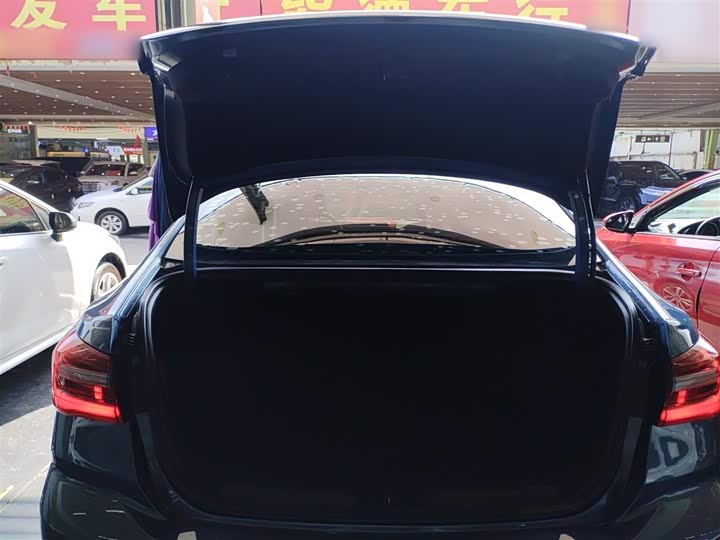 Фото 19 - Ford Escort