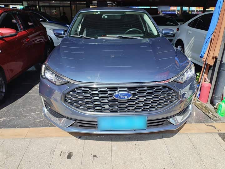 Фото 3 - Ford Escort