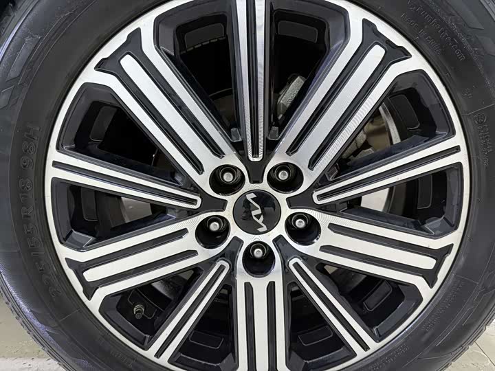 Фото 21 - Kia Sportage GT-line