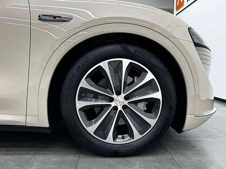 Фото 6 - Luxeed R7