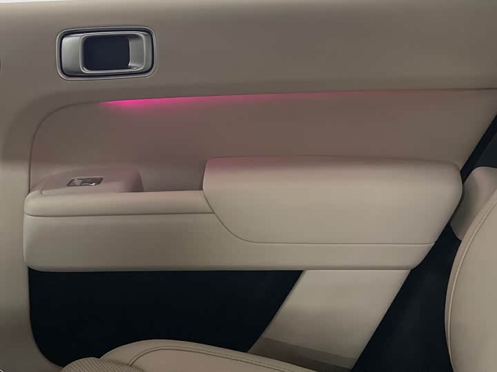 Фото 13 - LiXiang L9