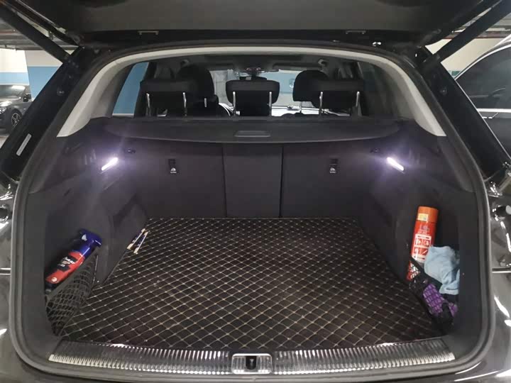 Фото 19 - Audi Q5L